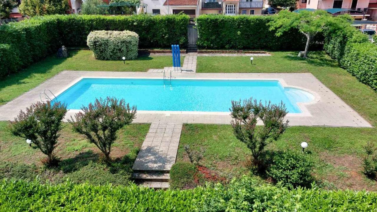 Apartman Lucija Rovigno Esterno foto